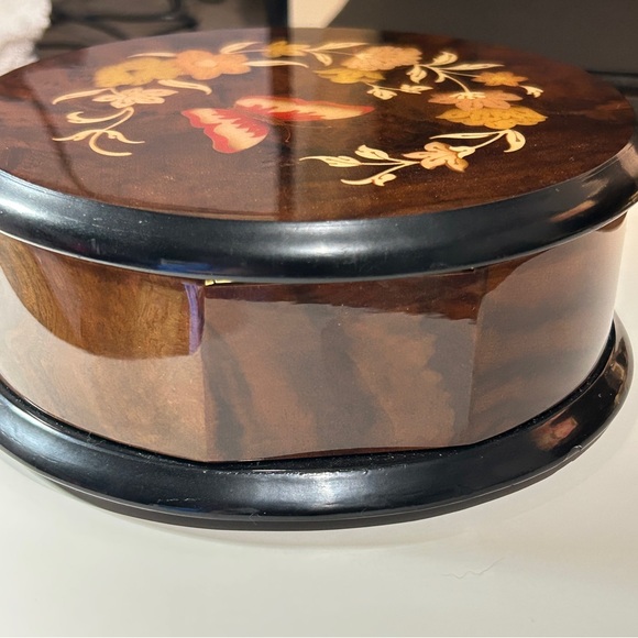 Reuge Music Box The Four Seasons Summer Butterfly Floral Inlaid Wood - Picture 15 of 16